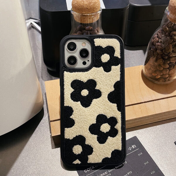 Plush Flowers Are Suitable For Ladies Autumn And Winter Mobile Phone Cases - Image 6